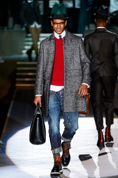 Look 13